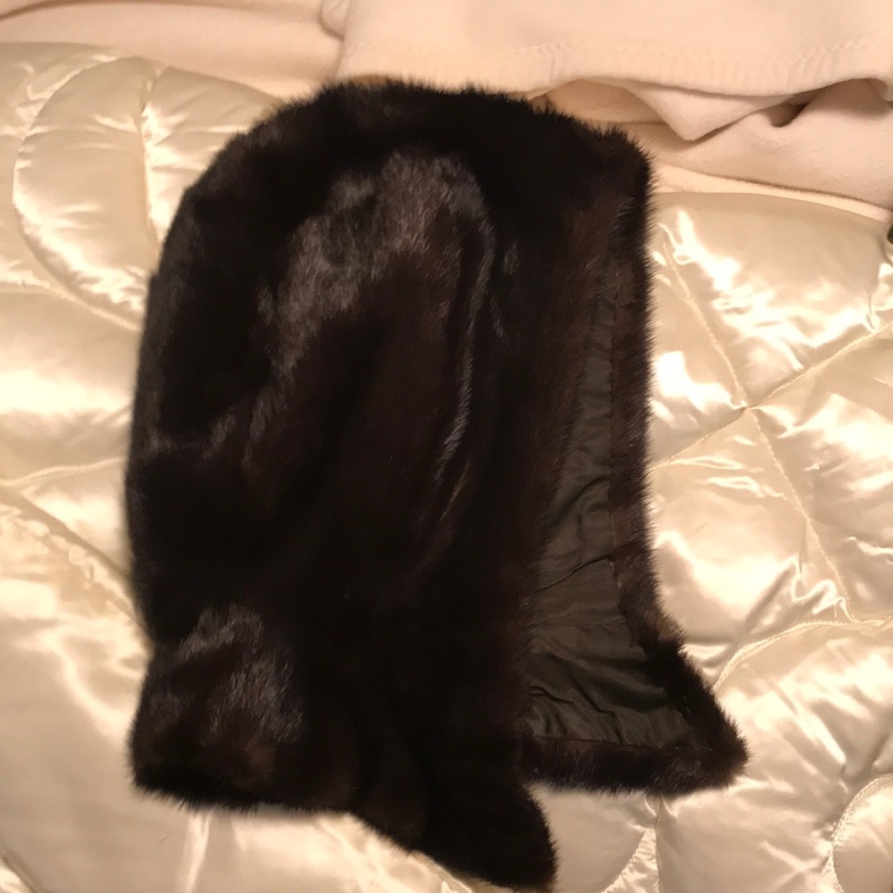 Vintage 1960’s Holt Renfrew Saga Mink cowl